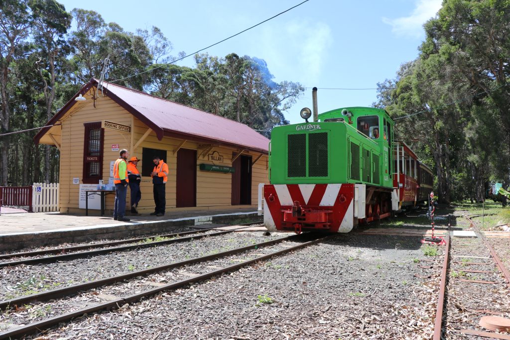 A Railway Day Out. Illawarra Light Railway Museum Society