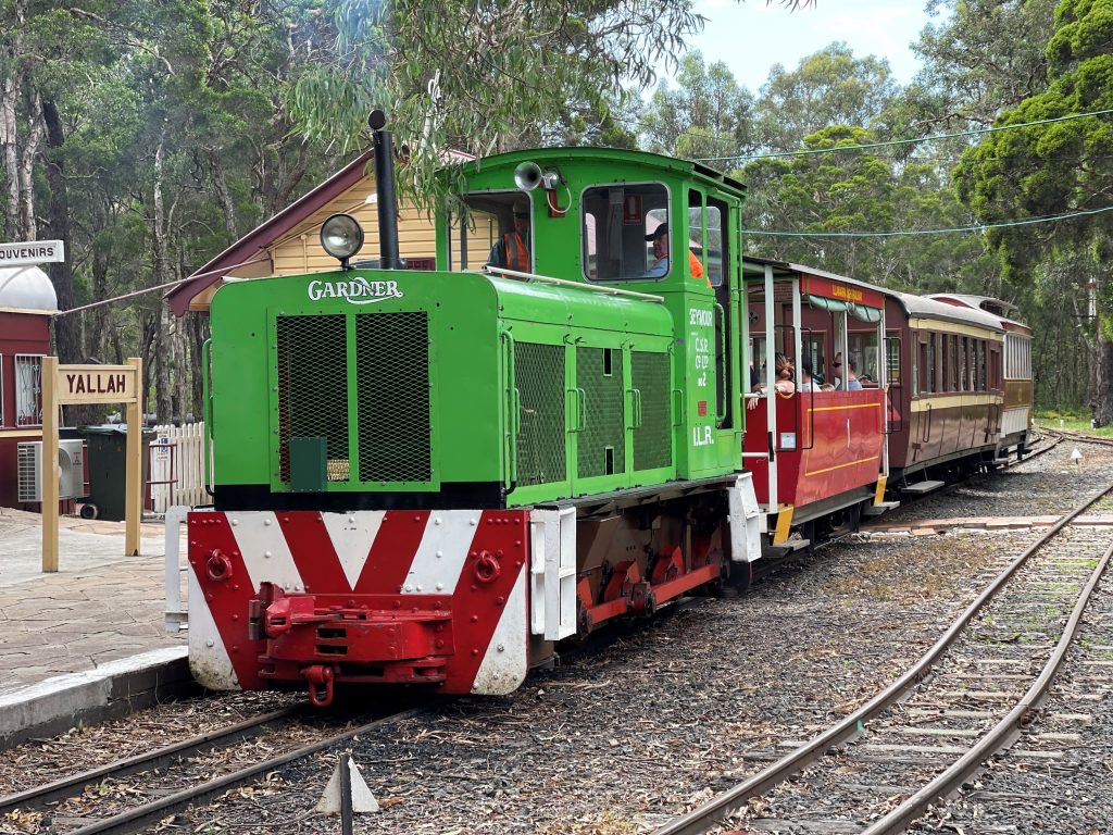 Yallah Express - Illawarra Light Railway Museum Society